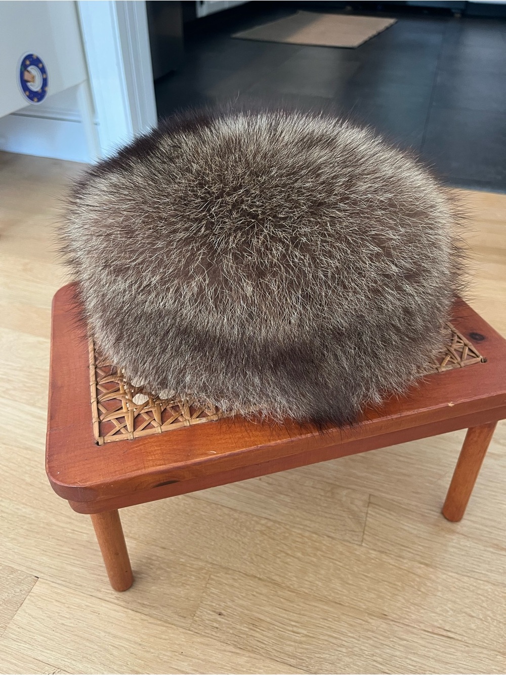Vintage Don Anderson Saks Fifth Avenue Raccoon Fur Pillbox Winter Hat